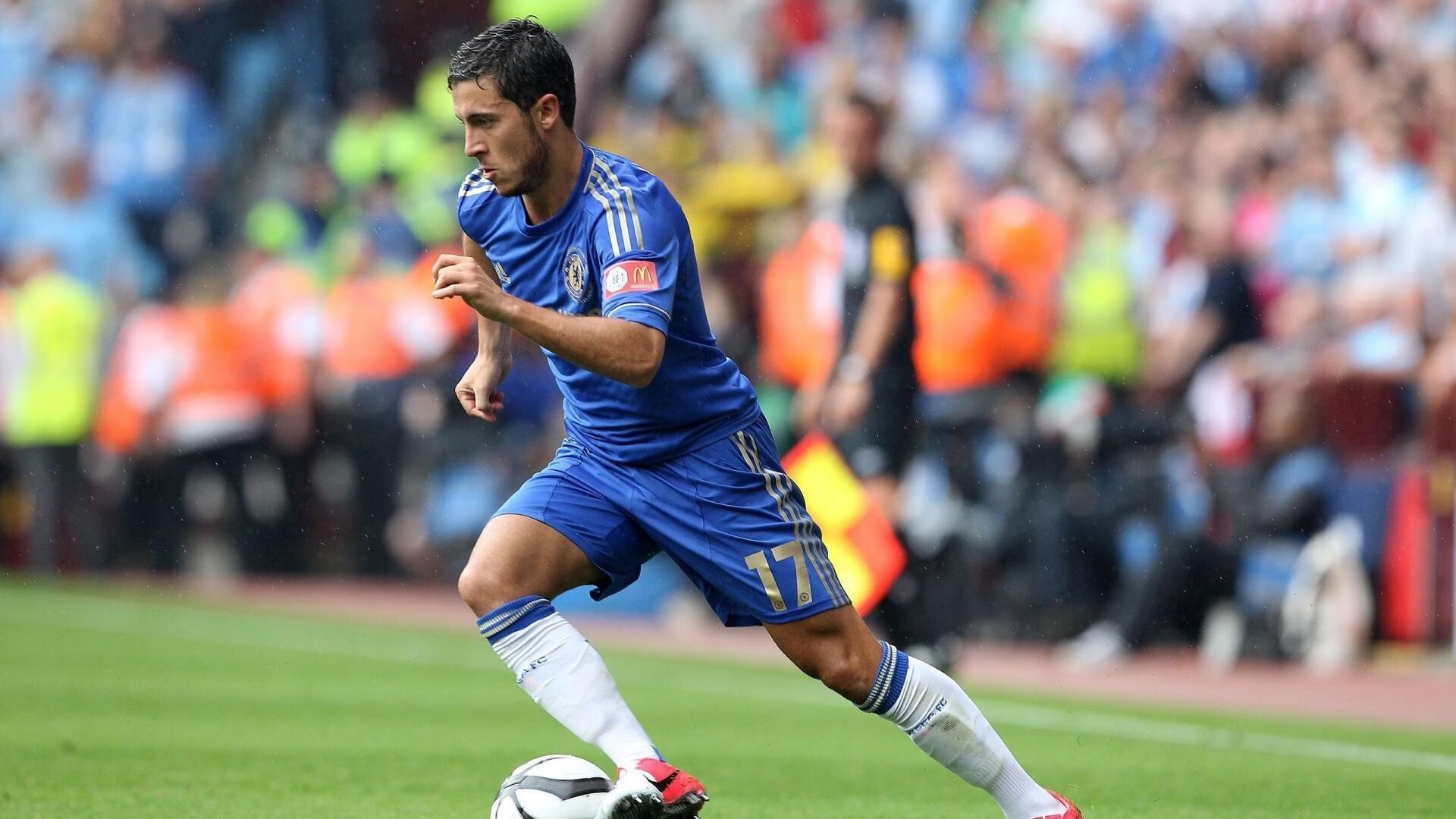 佛罗伦萨强调阵型压缩提升控球质量，佛罗伦萨首发理念